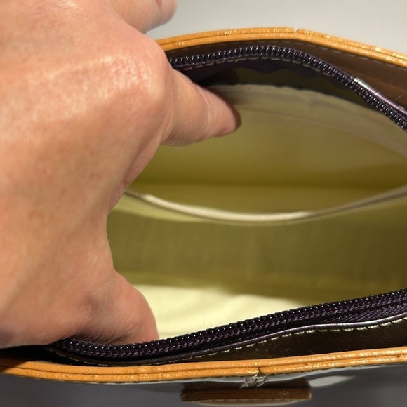 Tosca vintage handbag purple. NWT.  Purple, beige, shoulder bag, purse. - Picture 8 of 16